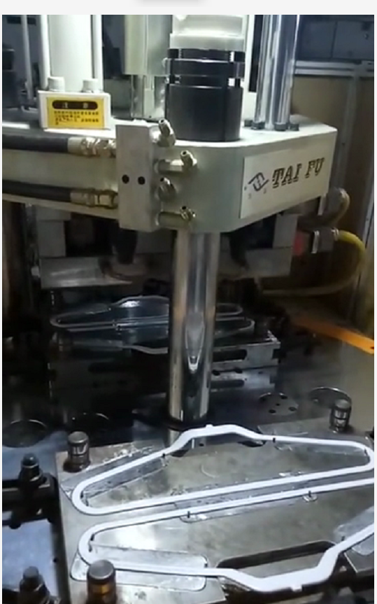 不銹鋼衣架成型機